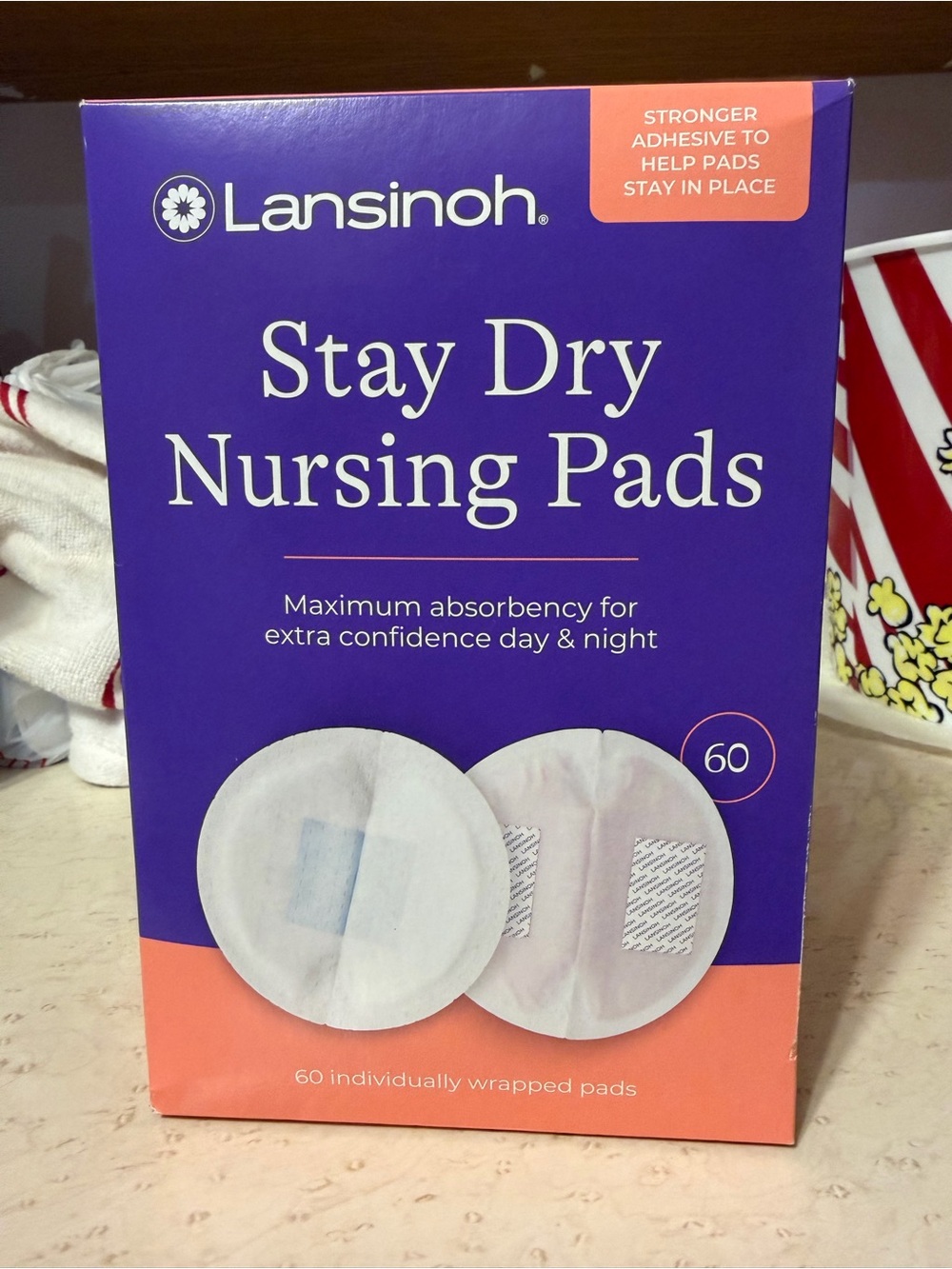 Lansinoh Stay Dry Nursing Pads